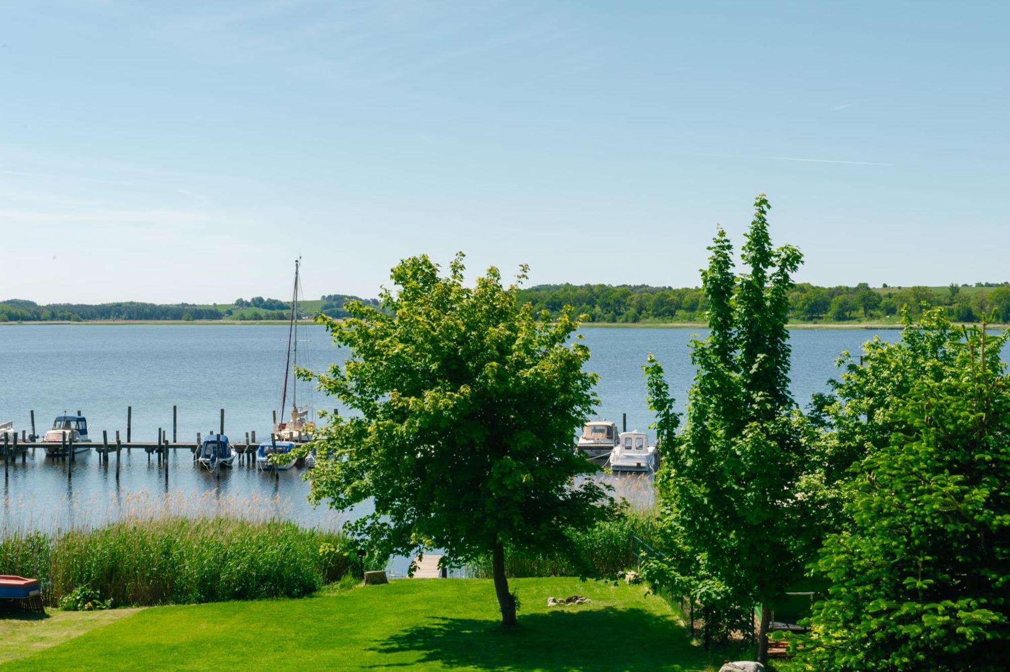 Selliner Ferienappartements Mit Balkon Und Seeblick エクステリア 写真