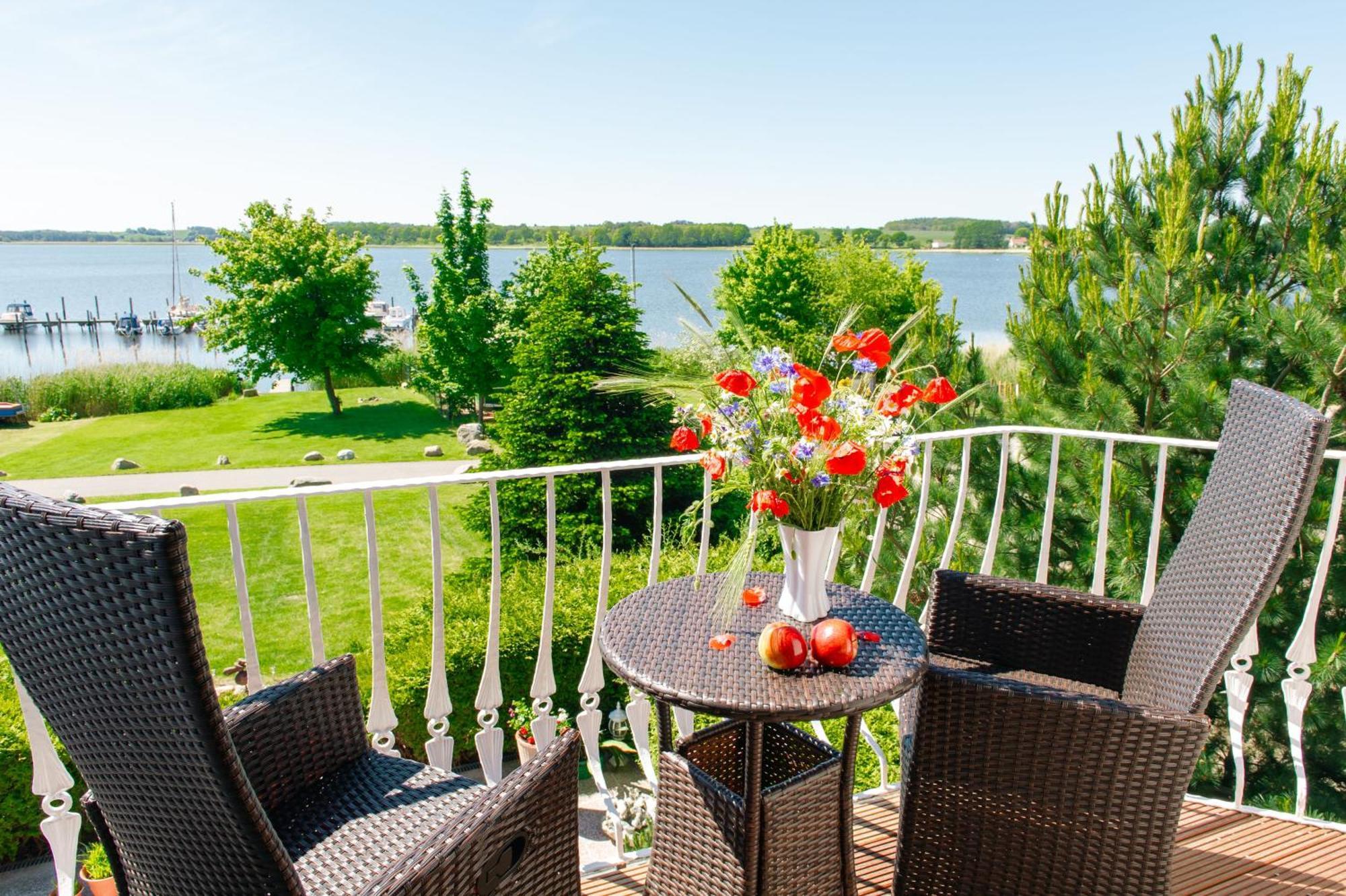 Selliner Ferienappartements Mit Balkon Und Seeblick エクステリア 写真